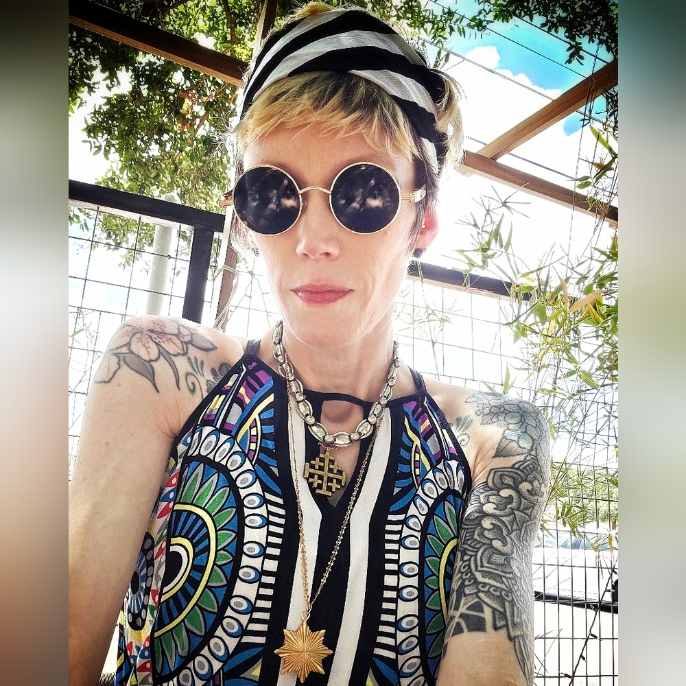 Meet your Posher, Jeanie